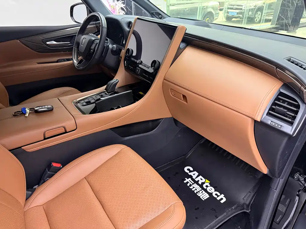 Toyota Vellfire 2024 — фото 15
