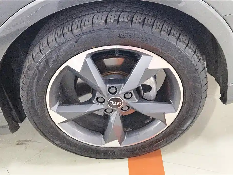 Audi Q3 2021