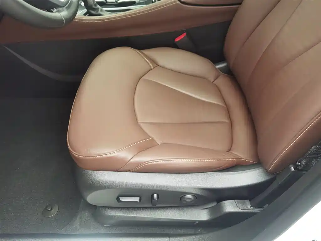 Buick Envision Plus 2019 — фото 20