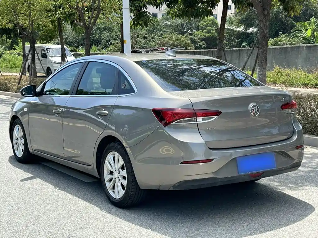 Buick Excelle 2018 — фото 13
