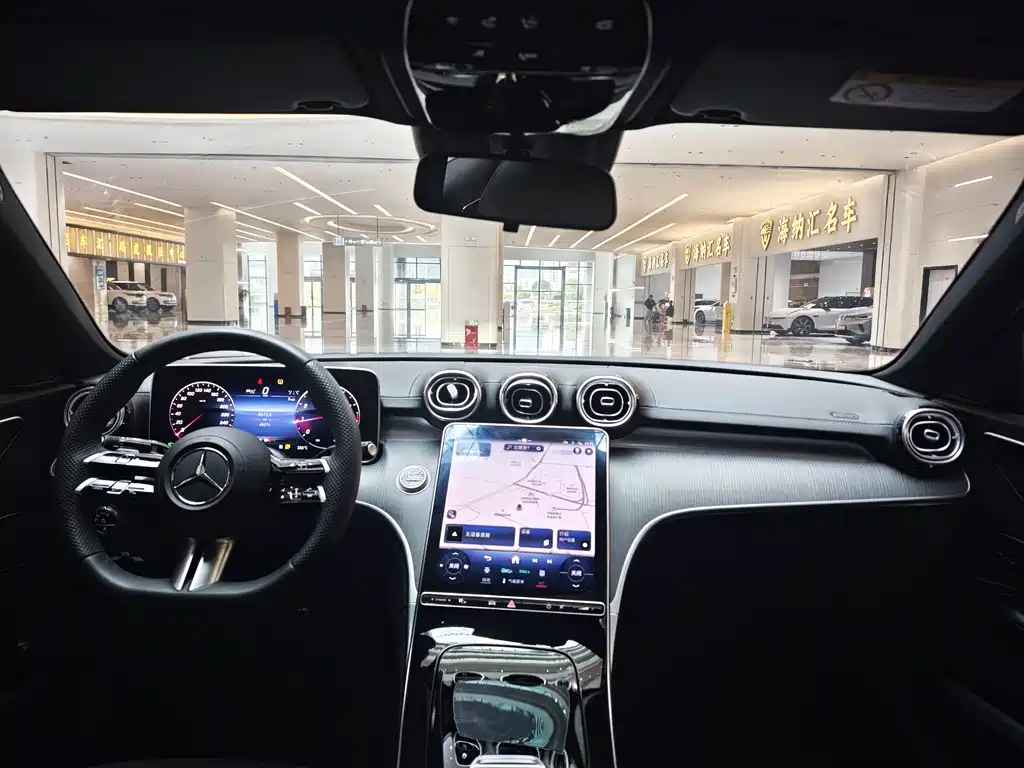 Mercedes-Benz C-Class 2023 — фото 14