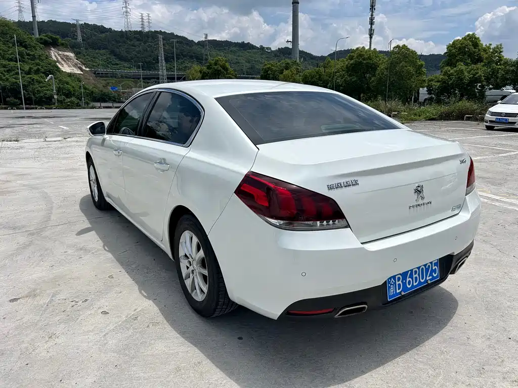 Peugeot 508 2015 — фото 5