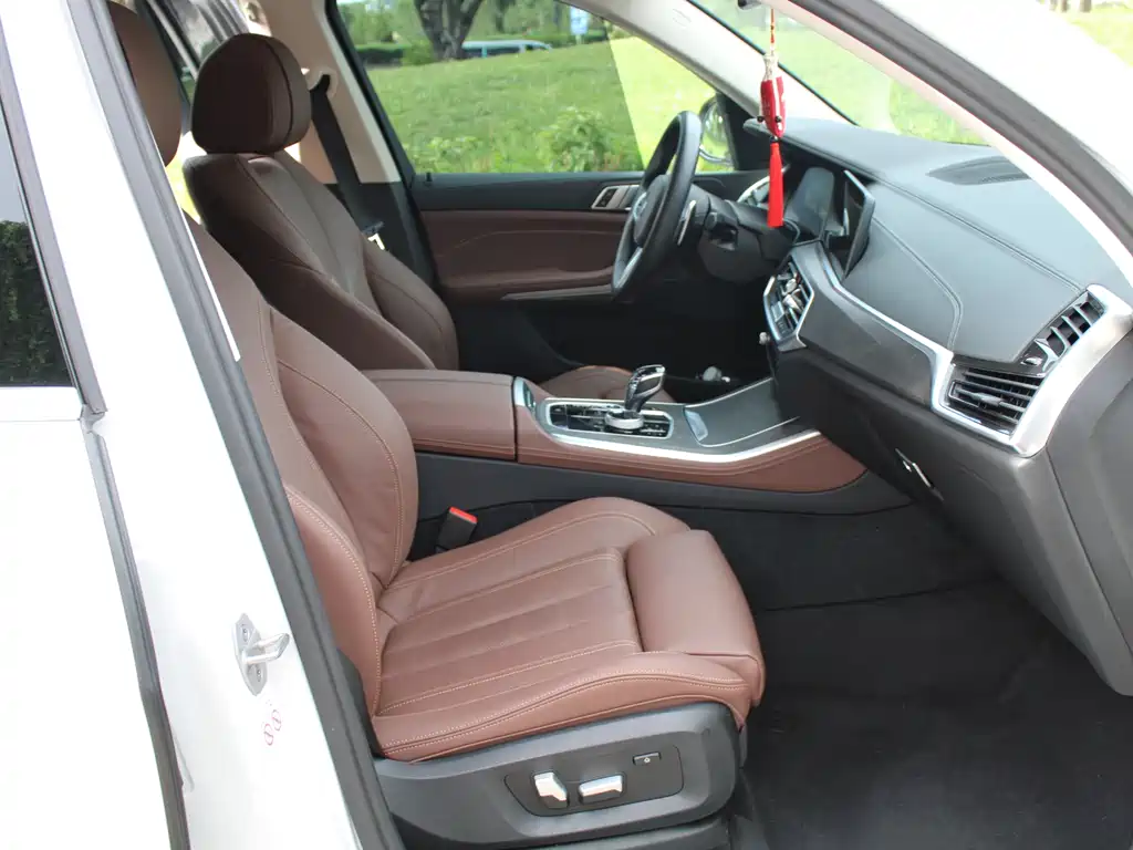 BMW X5 2021 — фото 16