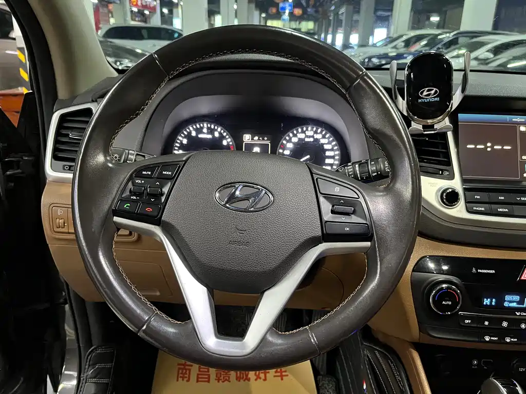 Hyundai Tucson 2016 — фото 7