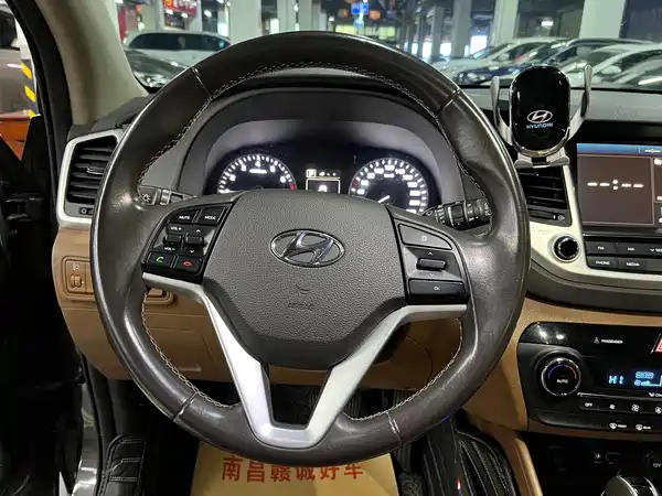 Hyundai Tucson 2015