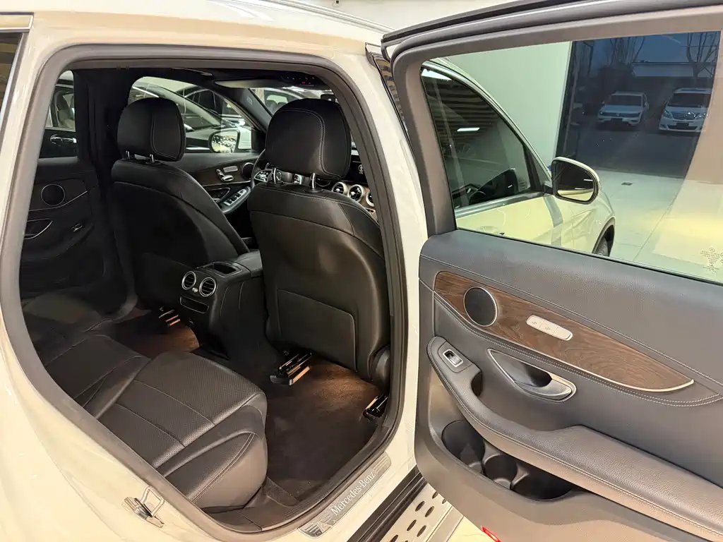 Mercedes-Benz GLC 2020 — фото 20