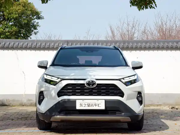 Toyota RAV4 2024