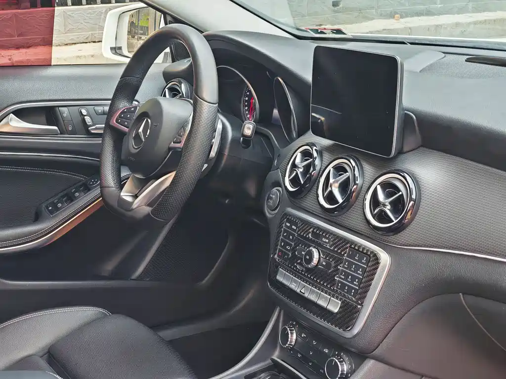 Mercedes-Benz GLA 2020 — фото 15