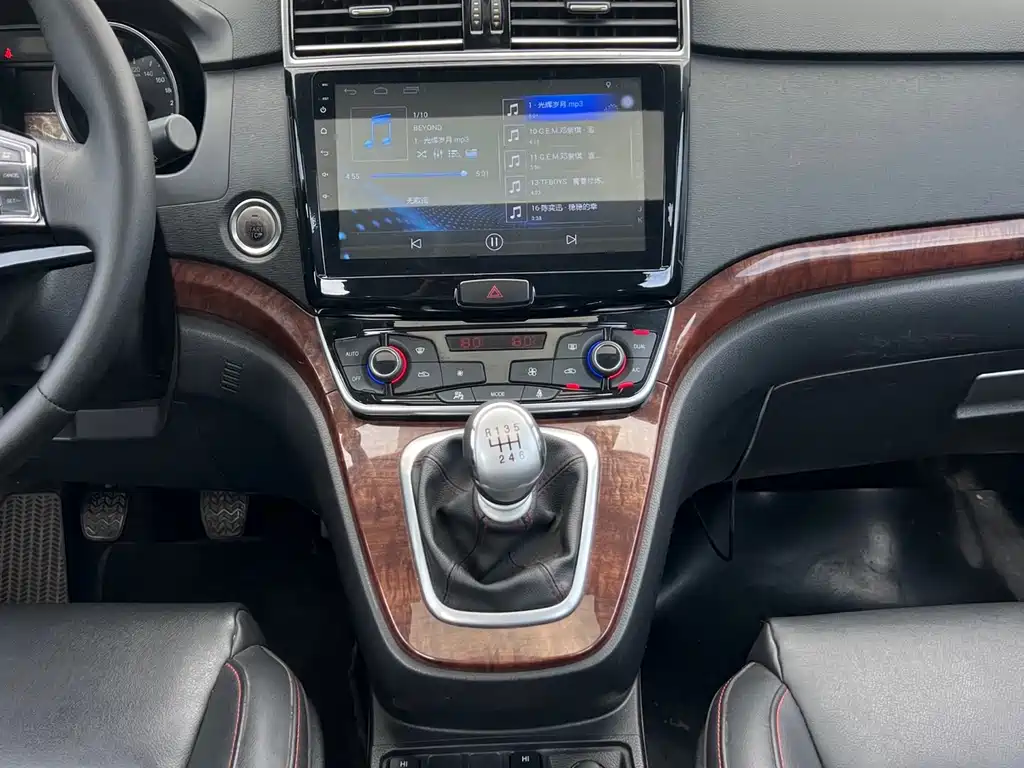 Haval H6 2015 — фото 16
