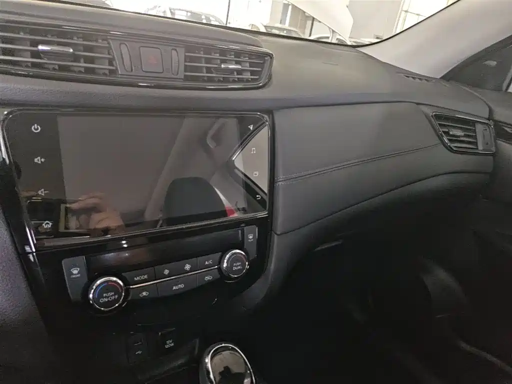 Nissan X-Trail 2020 — фото 6