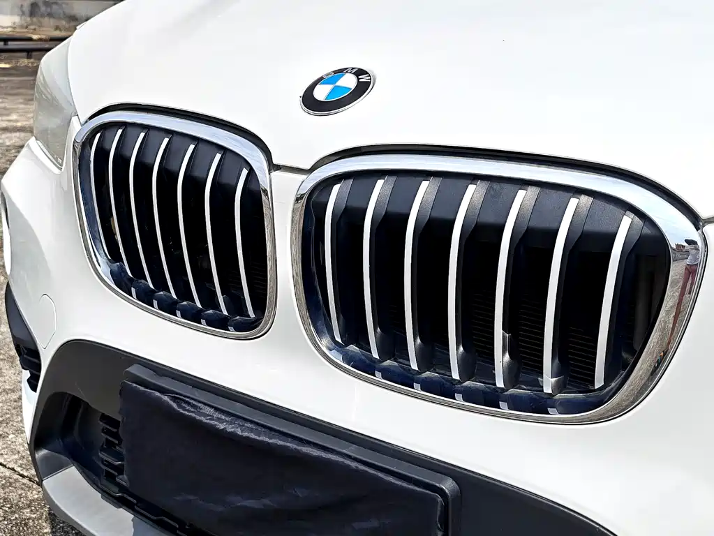 BMW X1 2018 — фото 15