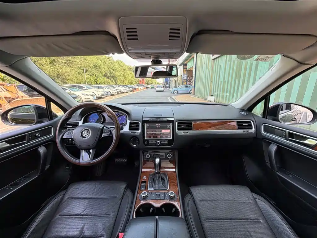 Volkswagen Touareg 2012