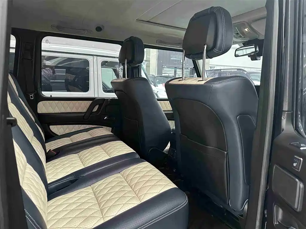 Mercedes-Benz G-Class 2018 — фото 11