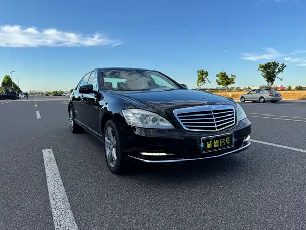 Mercedes-Benz S-Class 2012