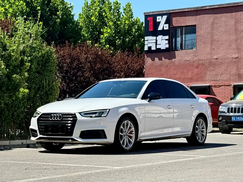 Audi A4L 2019