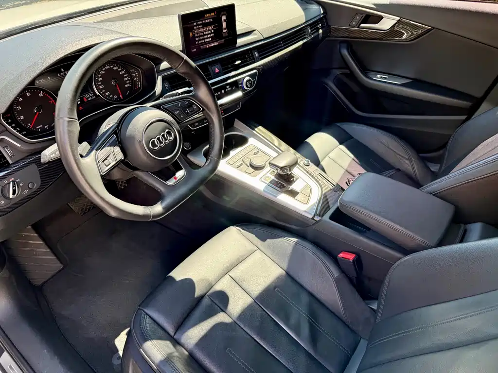 Audi A4L 2019