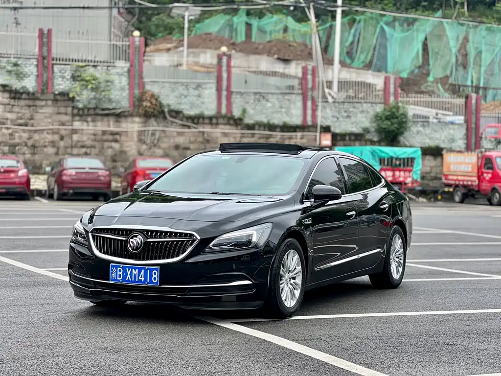 Buick LaCrosse 2019 — фото 1