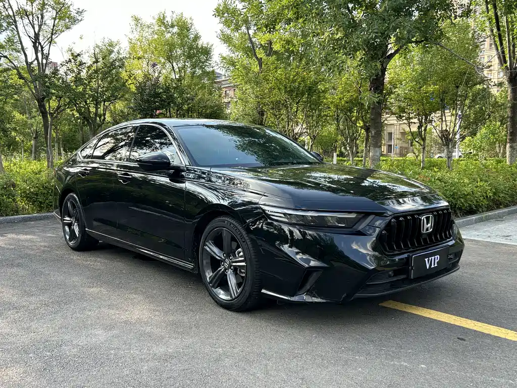 Honda Inspire 2025 — фото 3