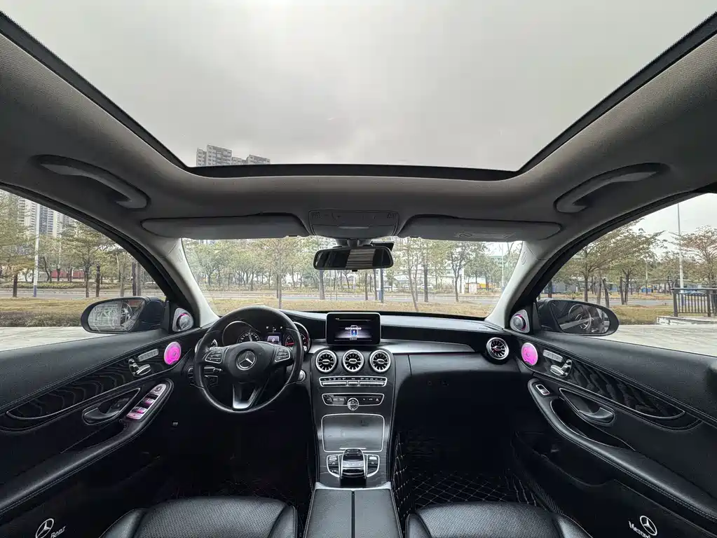 Mercedes-Benz C-Class 2018 — фото 11