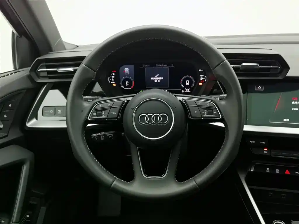 Audi A3 2021 — фото 11