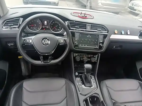 Volkswagen Tiguan L 2017