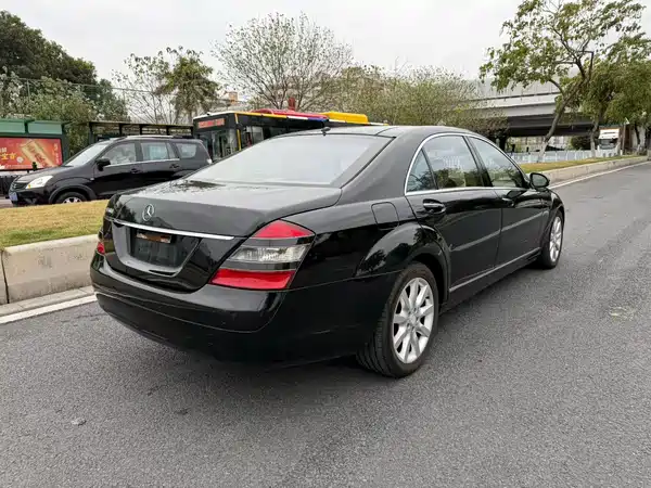 Mercedes-Benz S-Class 2008