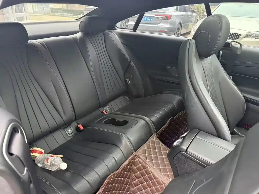 Mercedes-Benz E-Class 2019 — фото 10