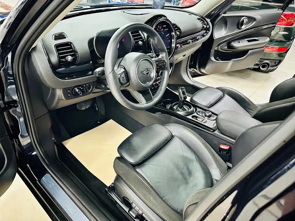 MINI Clubman 2021 — фото 24