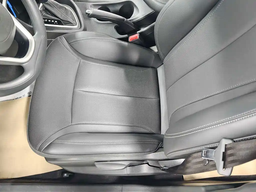 Buick Excelle 2022 — фото 12