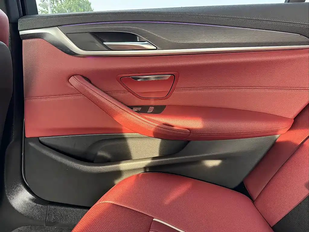 BMW 5 Series New Energy 2022 — фото 16