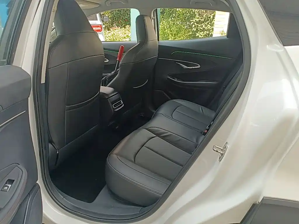 Changan UNI-T 2021 — фото 17