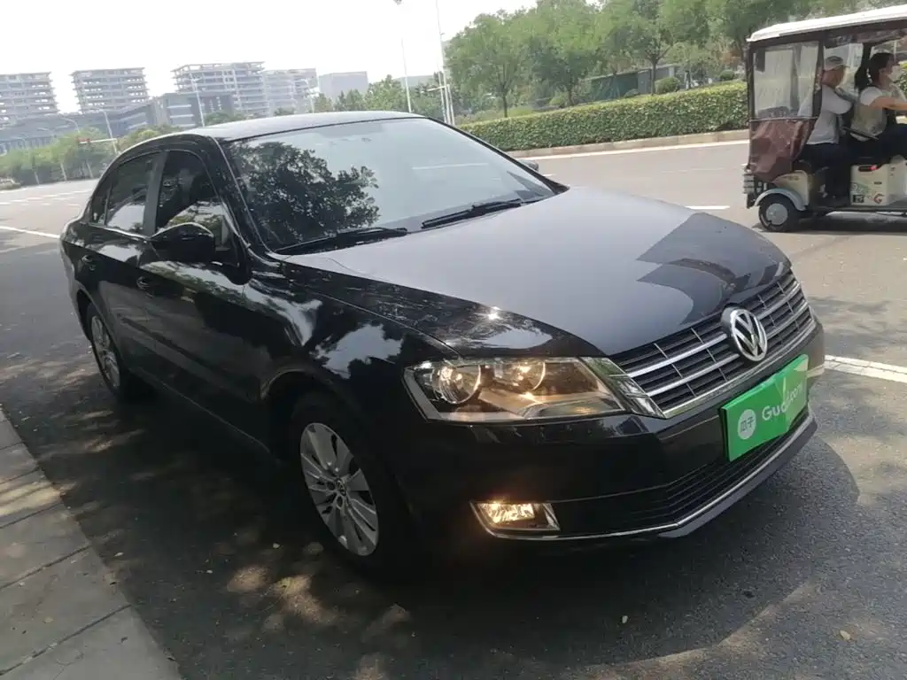Volkswagen Lavida 2015