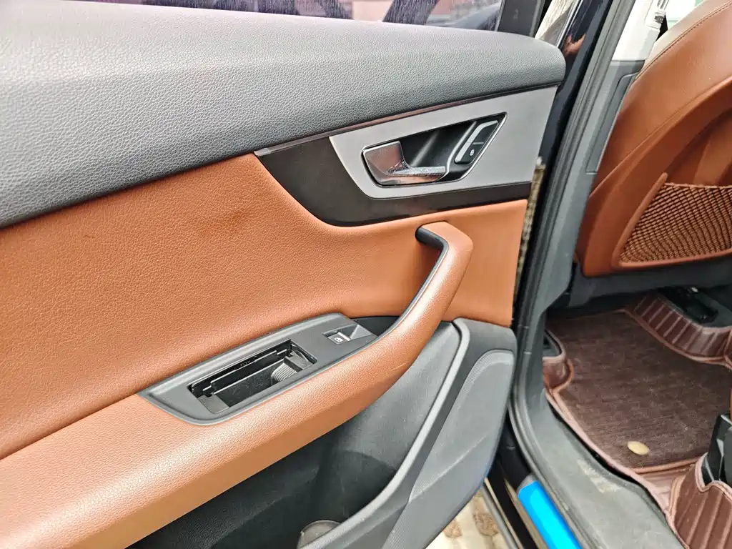 Audi Q7 2019 — фото 12