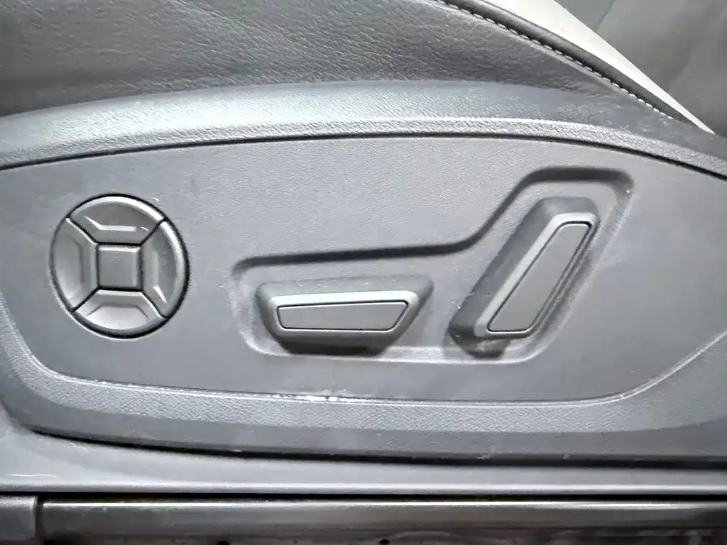Audi Q3 2023 — фото 21