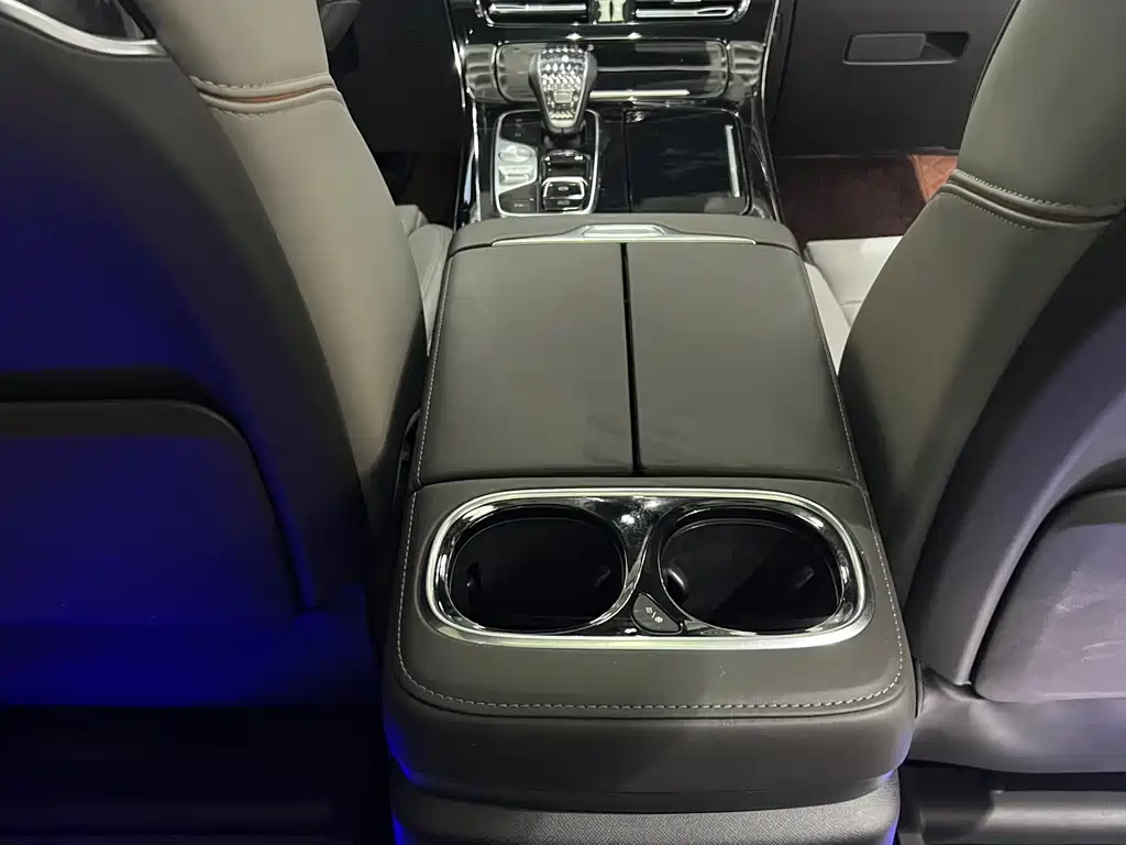 GAC Motor Trumpchi M8 2024 — фото 10