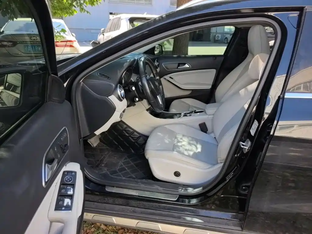 Mercedes-Benz GLA 2015 — фото 22
