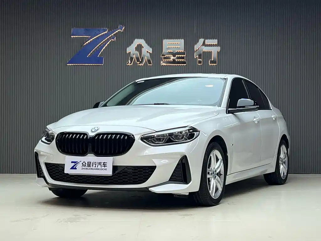 BMW 1 Series 2023 — фото 1