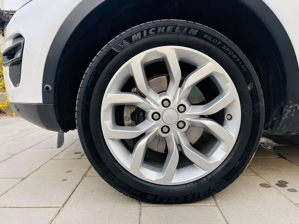 Land Rover Discovery Sport 2019 — фото 19