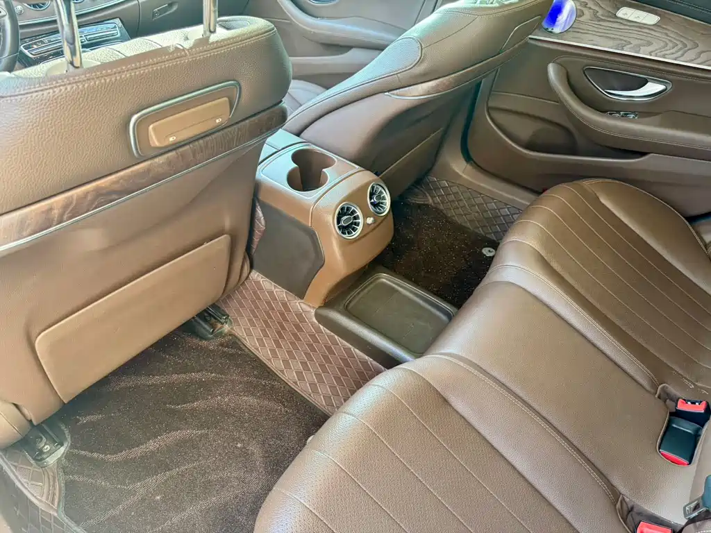 Mercedes-Benz E-Class 2018 — фото 8