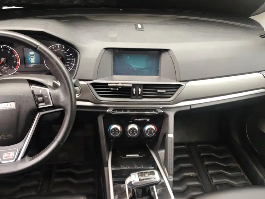 Haval H6 2017 — фото 13