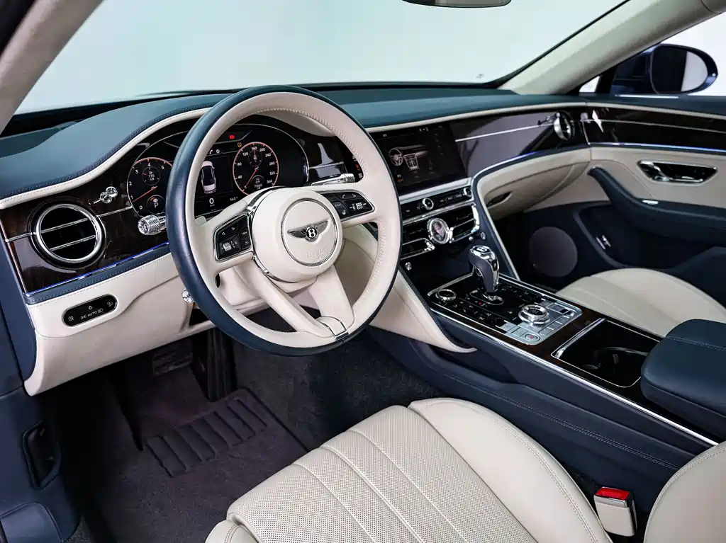 Bentley Flying Spur 2021 — фото 11