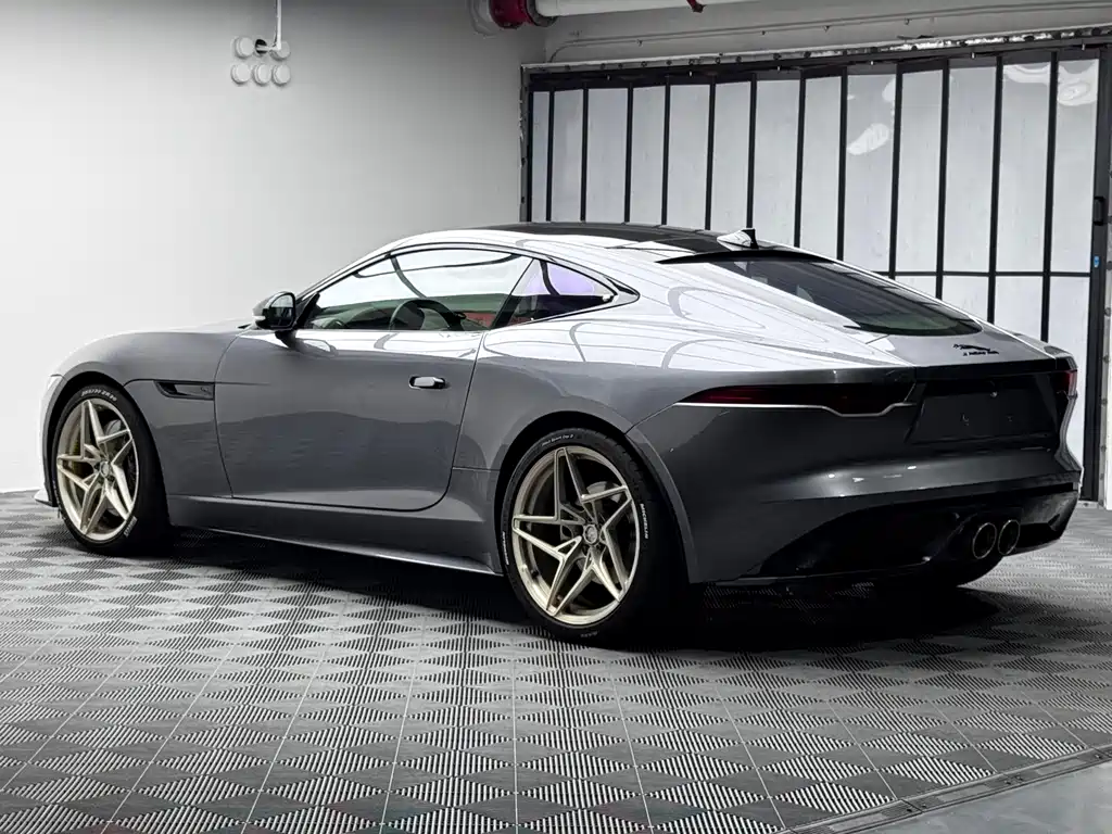 Jaguar F-TYPE 2024 — фото 8