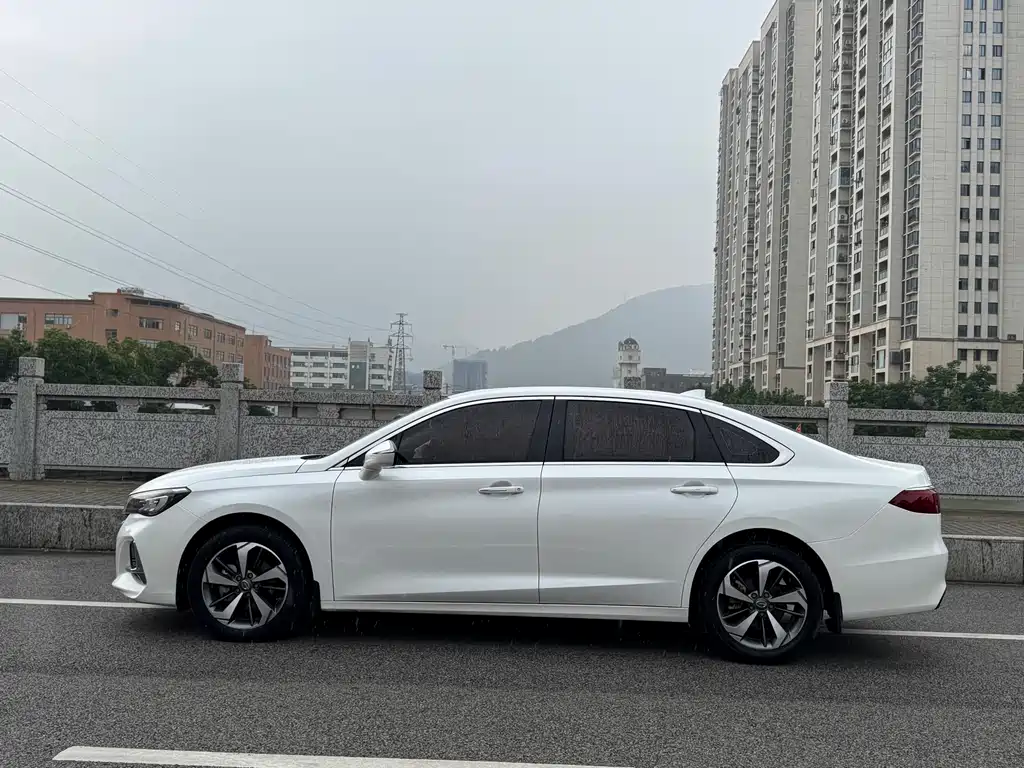 GAC Motor Trumpchi GA6 2019 — фото 3