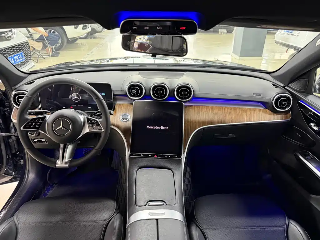 Mercedes-Benz C-Class 2023