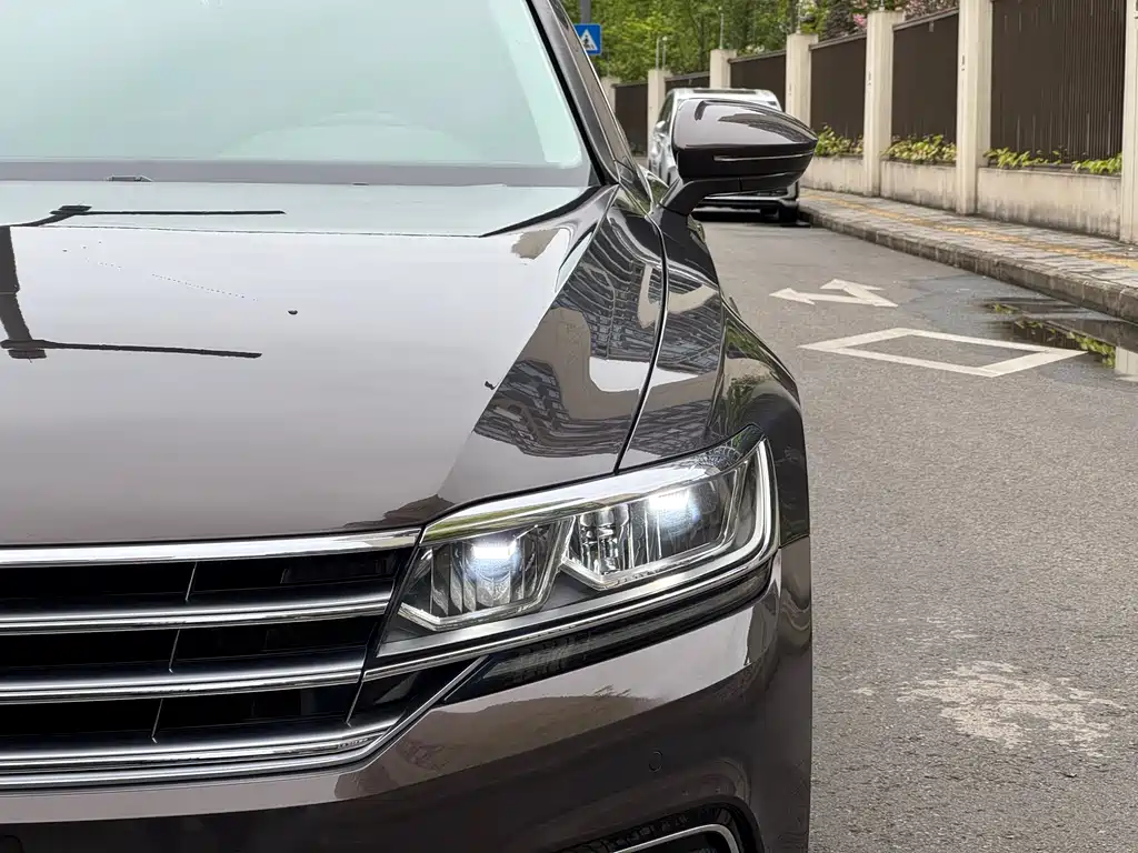 Volkswagen Phideon 2018 — фото 4