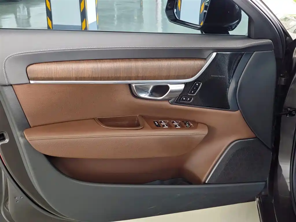 Volvo S90 2021 — фото 10