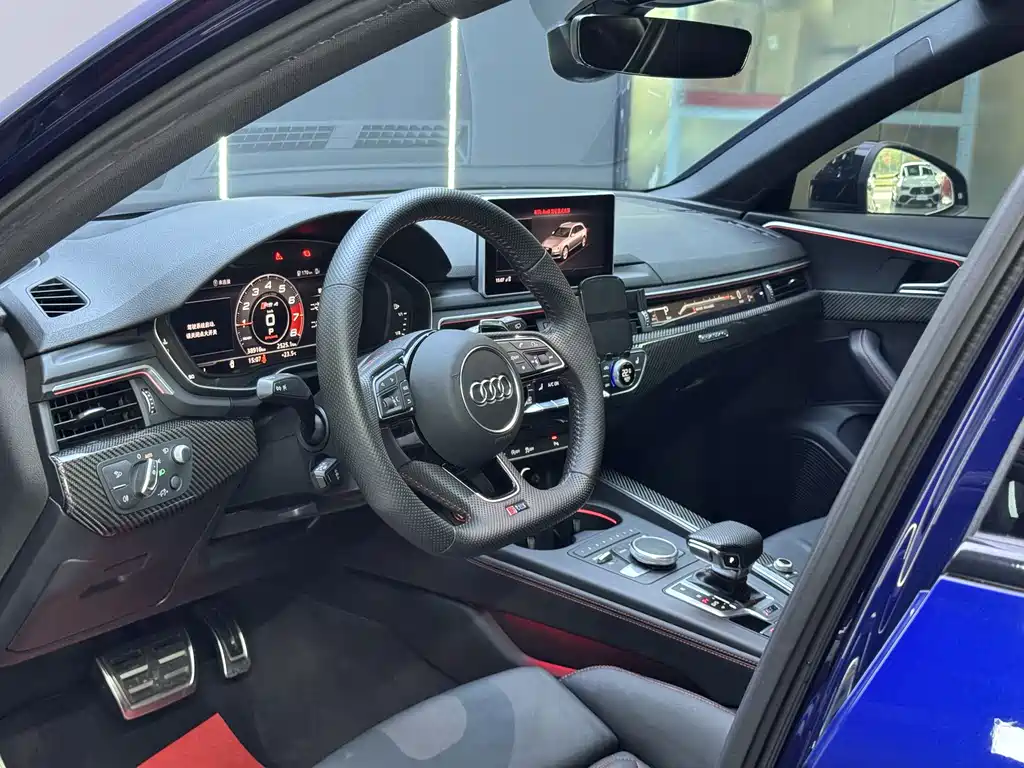 Audi RS 4 2019