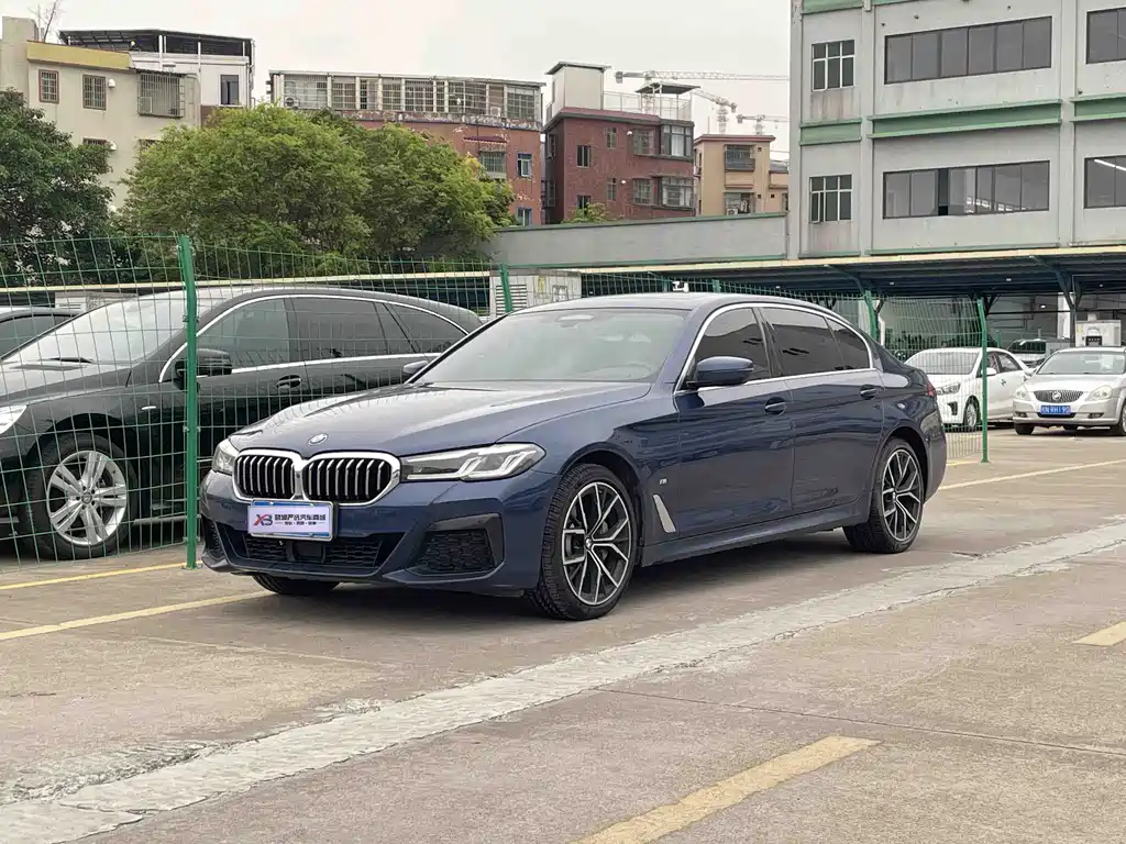BMW 5 Series 2021 — фото 1