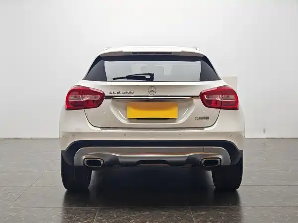 Mercedes-Benz GLA 2015