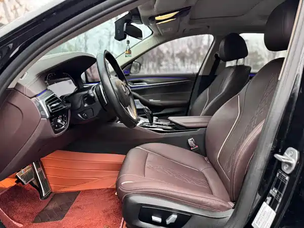 BMW 5 Series 2022